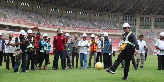 Menpora Kagum Kemegahan Stadion Papua Bangkit