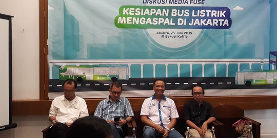 Tunggu Perpres Jokowi, Transjakarta Siap Operasikan Bus Listrik