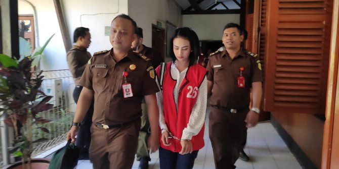 Terbukti Sebar Konten Asusila, Artis Vanessa Angel Divonis Lima Bulan Penjara