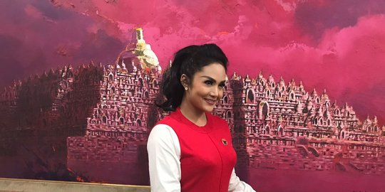 blak-blakan artis indonesia oplas bagian tubuh ini agar tambah cantik