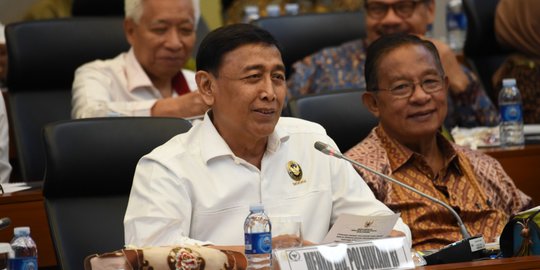 Wiranto: Kalau Besok Aman-aman Saja, Ngapain Lemot-lemotin Medsos