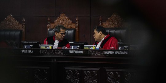 Tolak Keberatan KPU dan Jokowi, MK Terima Perbaikan Permohonan Prabowo