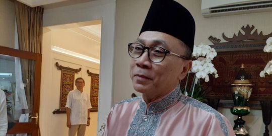 Tinggalkan Rumah Prabowo, Zulkifli Hasan Temui Ulama di Sentul