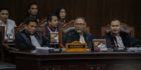 MK Tolak Dalil Prabowo-Sandiaga terkait Situng