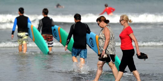 Bule Bugil di Pantai Matahari Terbit Stres, Saat ini Dirawat di RS Sanglah