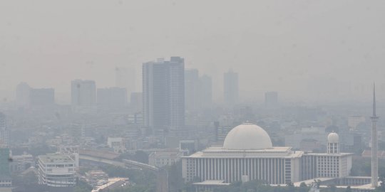 Langit Kelabu Jakarta Tanda Kualitas Udara Tidak Sehat