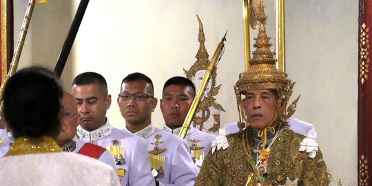 Tingkah 'Unik' Raja Thailand Vajiralongkorn yang Jadi Sorotan