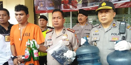 Mabuk Dua Galon Arak Campur Bir, Angga Tiga Kali Tusuk Dominggus Hingga Tewas