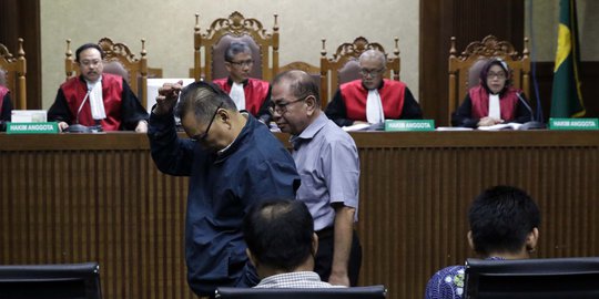 Suap Limbah Sawit, 4 Anggota DPRD Kalteng Divonis 4-5 Tahun Penjara