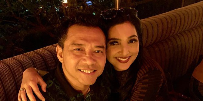 Hasil gambar untuk Terbang ke Brazil, Anang Ngaku Pergi Bareng 'Selingkuhan'