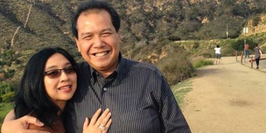 potret kemesraan miliuner indonesia bersama sang istri
