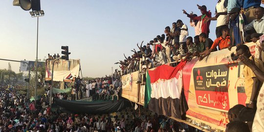 Militer Sudan dan Massa Oposisi Capai Kesepakatan Pembagian Kekuasaan