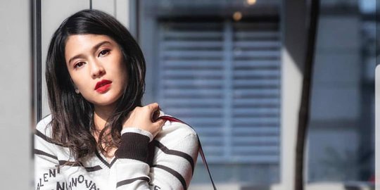 Liburan Bareng Anak, Ini Tantangan yang Dihadapi Dian Sastrowardoyo