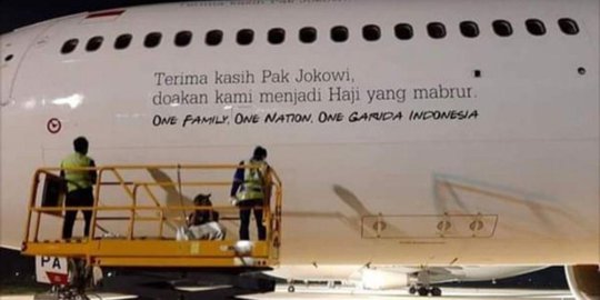 Penjelasan Garuda Indonesia soal Ucapan 'Terima Kasih Pak Jokowi' di Badan Pesawat