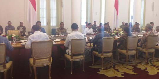 Presiden Jokowi Gelar Rapat Terbatas Bahas Percepatan Pembangunan Jawa Tengah