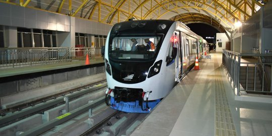 Satu Tahun Beroprasi, LRT Palembang Catat Telah Angkut 2 Juta Penumpang