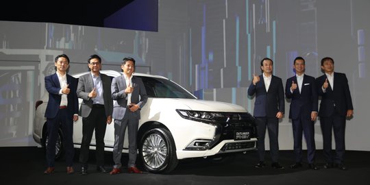 Mitsubishi Indonesia Perkenalkan New Outlander PHEV dan Eclipse Cross