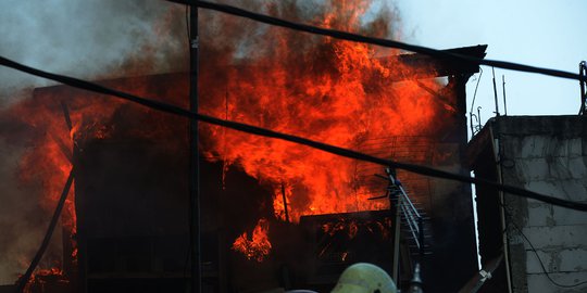Kebakaran Kerap Melanda Jakarta, Pemprov DKI Sarankan Warga Gunakan Kabel Standar