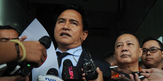prabowo sandi dinilai aneh rev1