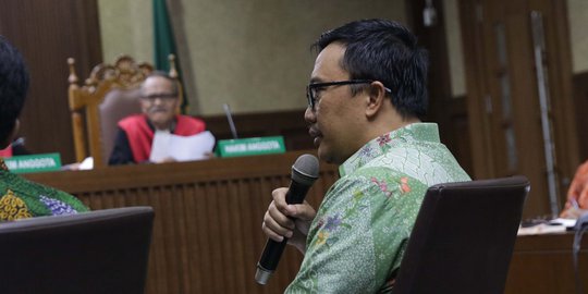 Aspri dan Protokol Menpora Dikonfrontir Penerimaan Uang Suap Dana Hibah KONI