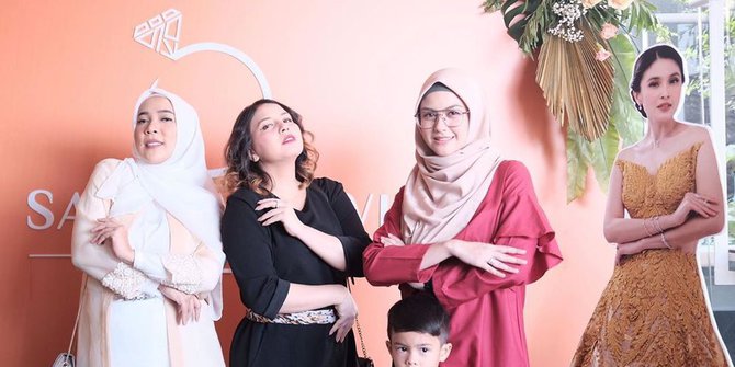 Mewah! Tamu di Undangan Acara Sandra Dewi Dapat Souvenir Emas