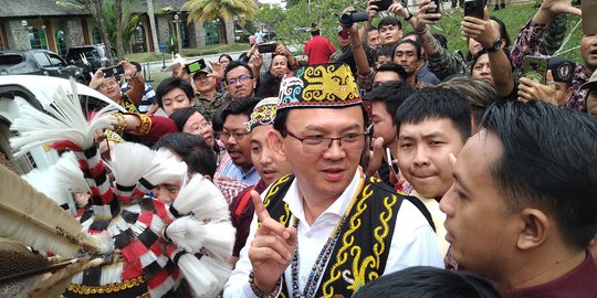 Ahok & Istri Dapat Gelar Asang Lalung dan Idang Bulan dari Warga Dayak, ini Artinya