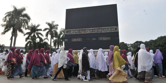 Calon Jemaah Haji Asal Banten Ikuti Manasik Haji
