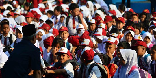 Masuk Ajaran Baru, DPR Ingatkan Jangan Ada Perploncoan di Sekolah