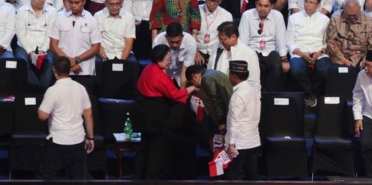 Tokoh Parpol dan Menteri Kabinet Kerja Saat Tonton Pidato Visi Indonesia