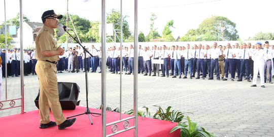 Kepada Ribuan Siswa, Anas Cerita Perjuangan Sekolah saat SMP