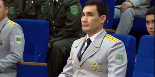 tunjuk putranya wakil menteri luar negeri rev2