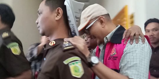 Kasus Dugaan Korupsi Dana Jasmas, Kejaksaan Tahan Wakil Ketua DPRD Surabaya