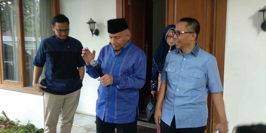 Dikabarkan Mau Bertemu Prabowo, Amien Rais Baru Tiba di Rumahnya
