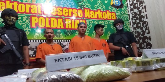 Polisi Gagalkan Penyelundupan 10 Kilogram Sabu dari Malaysia