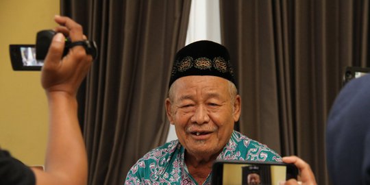 22 tahun dari hasil mengayuh becak rev1