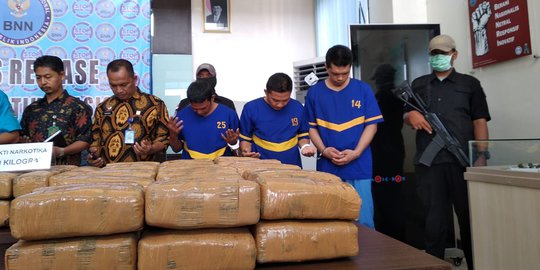 Tiga Kurir 5,2 Kg Sabu dan 150 Kg Ganja Terancam Hukuman Mati