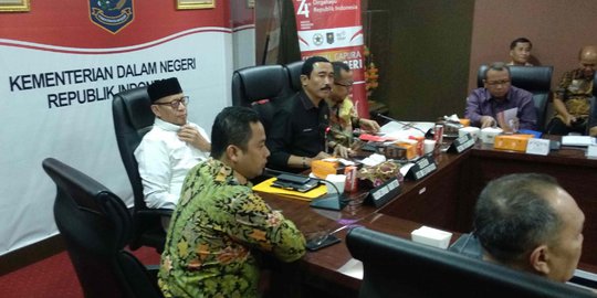 Rapat Bareng Kemendagri, Wali Kota Tangerang Irit Bicara