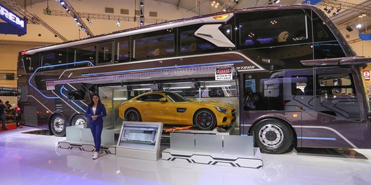 Ini Wujud Bus Angkut Mobil Sport