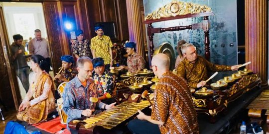 Menengok Sudut Budaya Sunda di South Hill Park