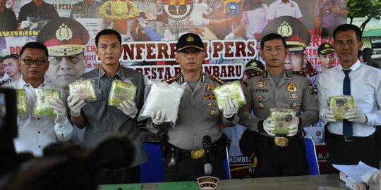 Polisi Tangkap 3 Kurir Bawa 14,4 Kg Sabu Dari Malaysia