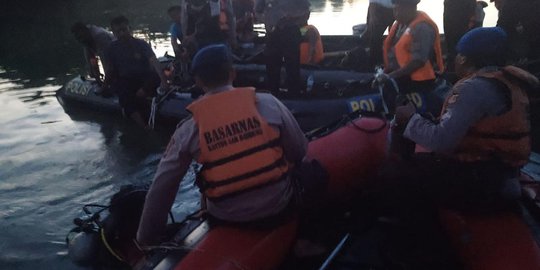 Cari Korban Pesawat Cessna, Tim SAR Sisir Sungai Cimanuk Indramayu Hingga 3 KM