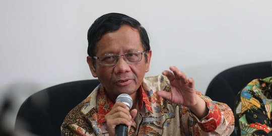 pria kepada putrinya atas instruksi sujiwo tejo rev2