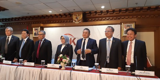 Semester I-2019, OJK Catat PMI Manufaktur dan Ekspor RI Masih Melambat