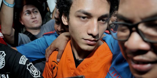 yang sopan dan menggemaskan rev1