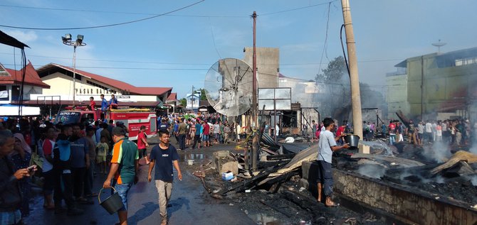 pasar batangtoru terbakar