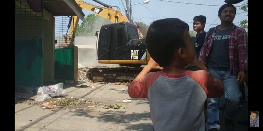 Penggusuran Bangunan Milik Kementerian PUPR di Bekasi Diwarnai Kericuhan