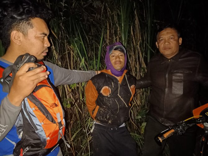 sisa kebakaran hutan lereng panderman terus diawasi