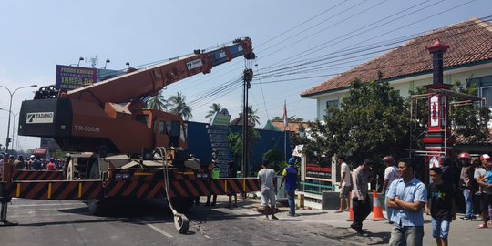 Truk Kontainer Tabrak Puskesmas di Boyolali, 1 Orang Tewas