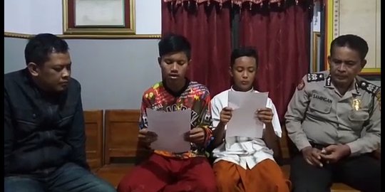 Mengaku Iseng, Dua Remaja Main Motorcross di Kuburan Minta Maaf