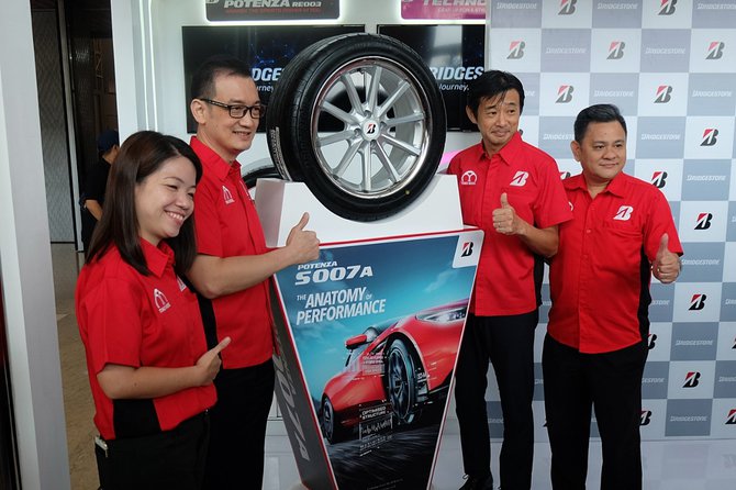 peluncuran ban bridgestone potenza s007a di giias